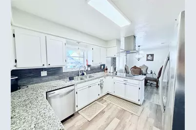 7146 Bayou Forest Drive, Houston, TX 77088 - Photo 11