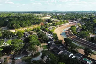 7146 Bayou Forest Dr, Houston, TX 77088 - Photo 49