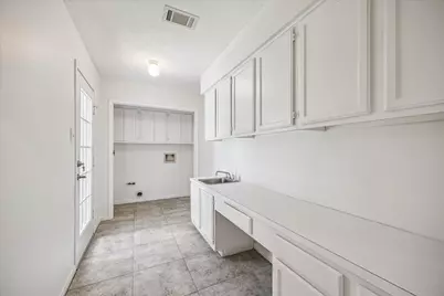 30 Skyland Place, The Woodlands, TX 77381 - Photo 15