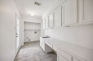 30 Skyland Pl, The Woodlands, TX 77381 - Photo 15