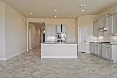 11927 Champions Forest Drive, Mont Belvieu, TX 77535 - Photo 5