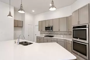 15515 Amber Manor Ln, Houston, TX 77044 - Photo 9