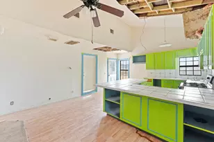 222 E Southland Ave, Alvin, TX 77511 - Photo 15