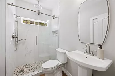 313 Regal Court, Bellville, TX 77418 - Photo 11