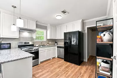 1835 S 3rd Street, Conroe, TX 77301 - Photo 11