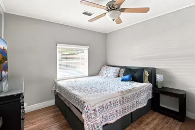 1835 S 3rd Street, Conroe, TX 77301 - Photo 19