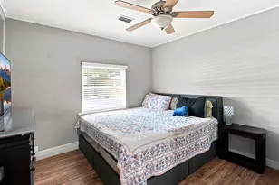 1835 S 3rd St, Conroe, TX 77301 - Photo 19