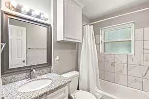 1835 S 3rd St, Conroe, TX 77301 - Photo 17