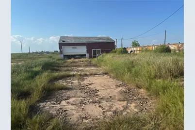 5802 Carancahua Street, Sargent, TX 77414 - Photo 3