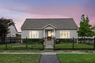 945 Dorothy St, Houston, TX 77008 - Photo 31