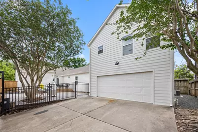 945 Dorothy Street, Houston, TX 77008 - Photo 17