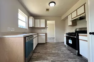 2839 Oakland Brook St, Houston, TX 77038 - Photo 11