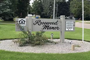 225 Mary St, Clare, MI 48617 - Photo 3