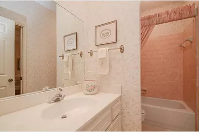 1919 Mosa Creek Court, Houston, TX 77017 - Photo 23