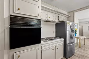 11518 Mullins Dr, Houston, TX 77035 - Photo 13