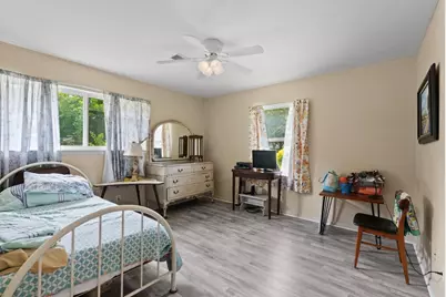 11518 Mullins Drive, Houston, TX 77035 - Photo 23
