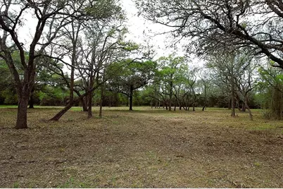 1105 Lakewood Lane, Sheridan, TX 77475 - Photo 3