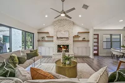 921 Falling Leaf Drive, Friendswood, TX 77546 - Photo 13