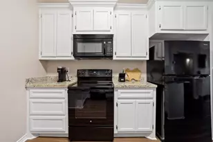 427 W 1st St, Freeport, TX 77541 - Photo 9