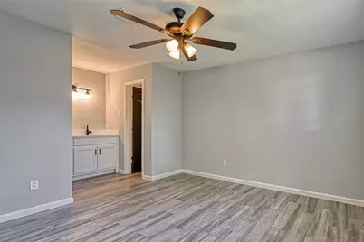 8623 Valley Forest Drive, Houston, TX 77078 - Photo 25