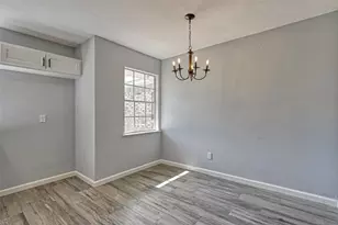 8623 Valley Forest Dr, Houston, TX 77078 - Photo 13