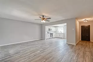 8623 Valley Forest Dr, Houston, TX 77078 - Photo 9