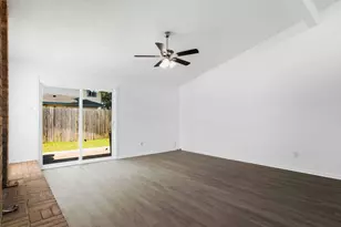 6922 Skyline Park Dr, Katy, TX 77449 - Photo 9