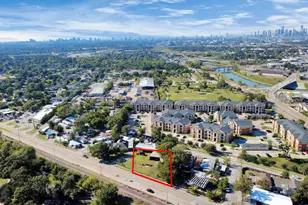 6239 Griggs Rd, Houston, TX 77023 - Photo 7