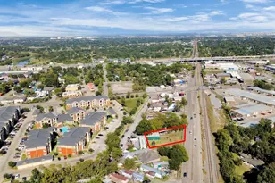 6239 Griggs Rd, Houston, TX 77023 - Photo 11