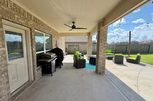 1217 Laurel Loop, Angleton, TX 77515 - Photo 43
