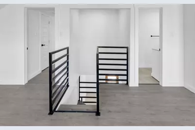 2410 E Bayshore Drive, Dickinson, TX 77539 - Photo 17