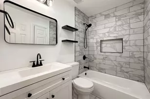 9922 Glenkirk Dr, Houston, TX 77089 - Photo 15