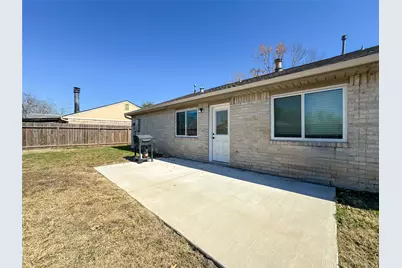 9922 Glenkirk Drive, Houston, TX 77089 - Photo 17