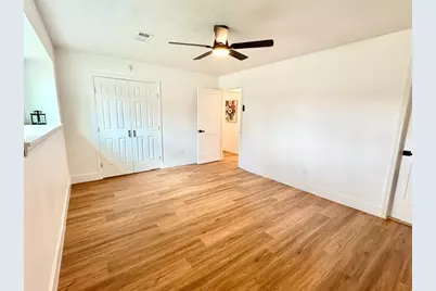 3726 Heatherbrook Drive, Houston, TX 77045 - Photo 13