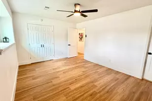 3726 Heatherbrook Dr, Houston, TX 77045 - Photo 13