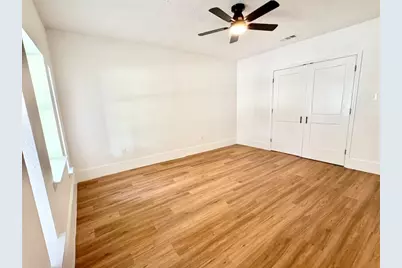 3726 Heatherbrook Drive, Houston, TX 77045 - Photo 11