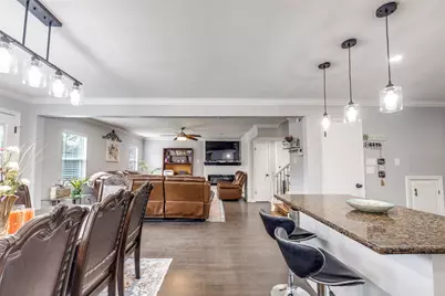 605 S Remington Drive, Angleton, TX 77515 - Photo 7