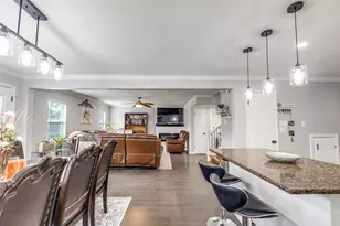 605 S Remington Dr, Angleton, TX 77515 - Photo 7