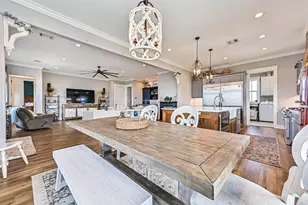 9207 W Bay Rd, Galveston, TX 77554 - Photo 21