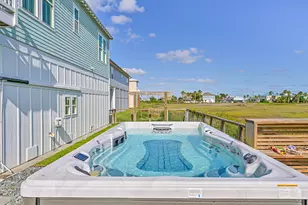 9207 W Bay Rd, Galveston, TX 77554 - Photo 39