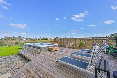 9207 W Bay Road, Galveston, TX 77554 - Photo 37