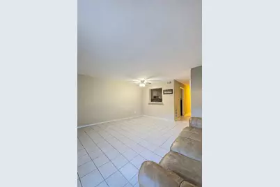 7910 Grove Ridge Drive, Houston, TX 77061 - Photo 3