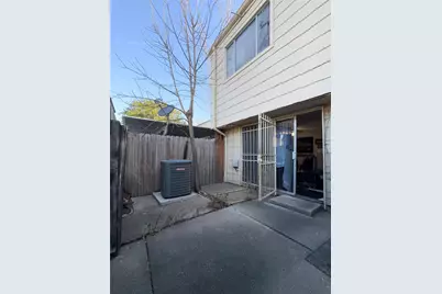 7910 Grove Ridge Drive, Houston, TX 77061 - Photo 17