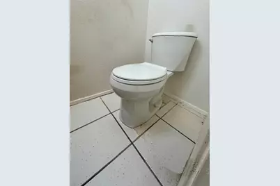 7910 Grove Ridge Drive, Houston, TX 77061 - Photo 15