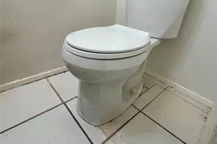 7910 Grove Ridge Dr, Houston, TX 77061 - Photo 15