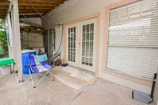 9319 Belle Park Dr, Houston, TX 77099 - Photo 15