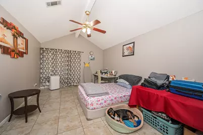 9319 Belle Park Drive, Houston, TX 77099 - Photo 9