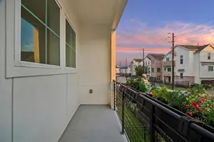 6348 Paddington Bnd Dr, Houston, TX 77008 - Photo 9