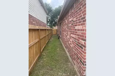 2811 Darby Brook Drive, Fresno, TX 77545 - Photo 37