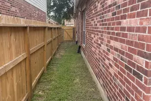 2811 Darby Brook Dr, Fresno, TX 77545 - Photo 37